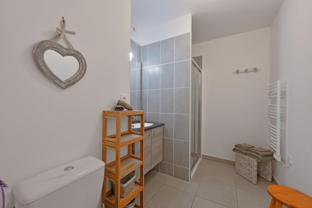 Апартаменти Ilot Coquelicot - Parking Gratuit Securise - Ac Clim - Ascenseur - Balcon Л'Іль-сюр-ла-Сорг Екстер'єр фото